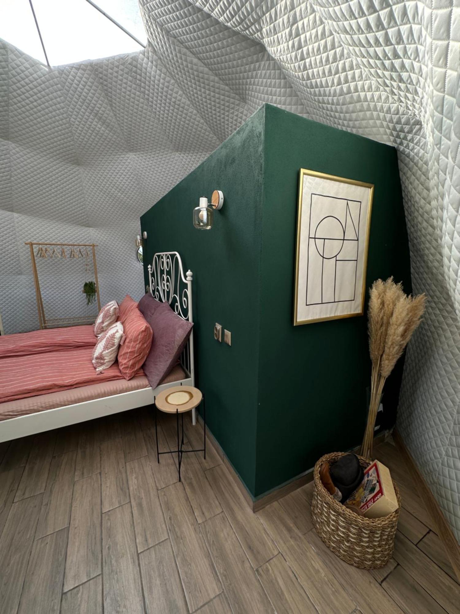 The Frog Glamping Hotel Horezu Ngoại thất bức ảnh