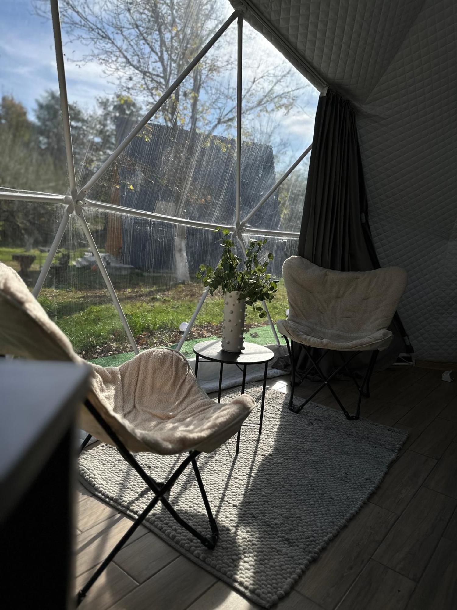 The Frog Glamping Hotel Horezu Ngoại thất bức ảnh