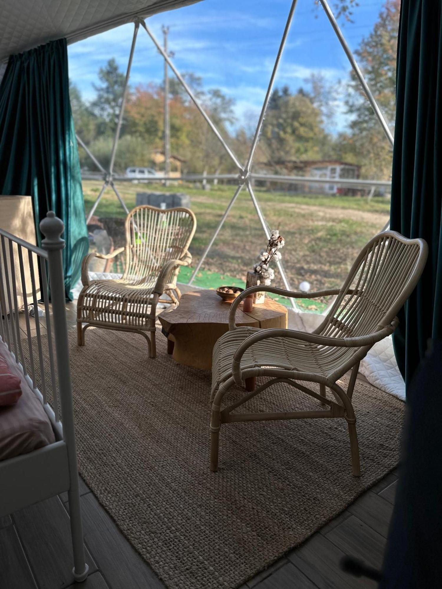 The Frog Glamping Hotel Horezu Ngoại thất bức ảnh
