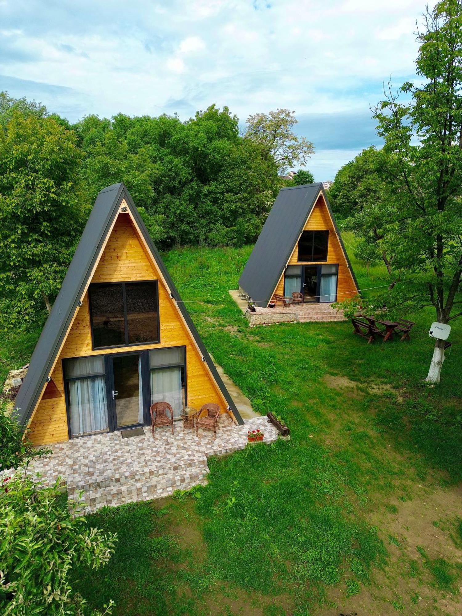 The Frog Glamping Hotel Horezu Ngoại thất bức ảnh