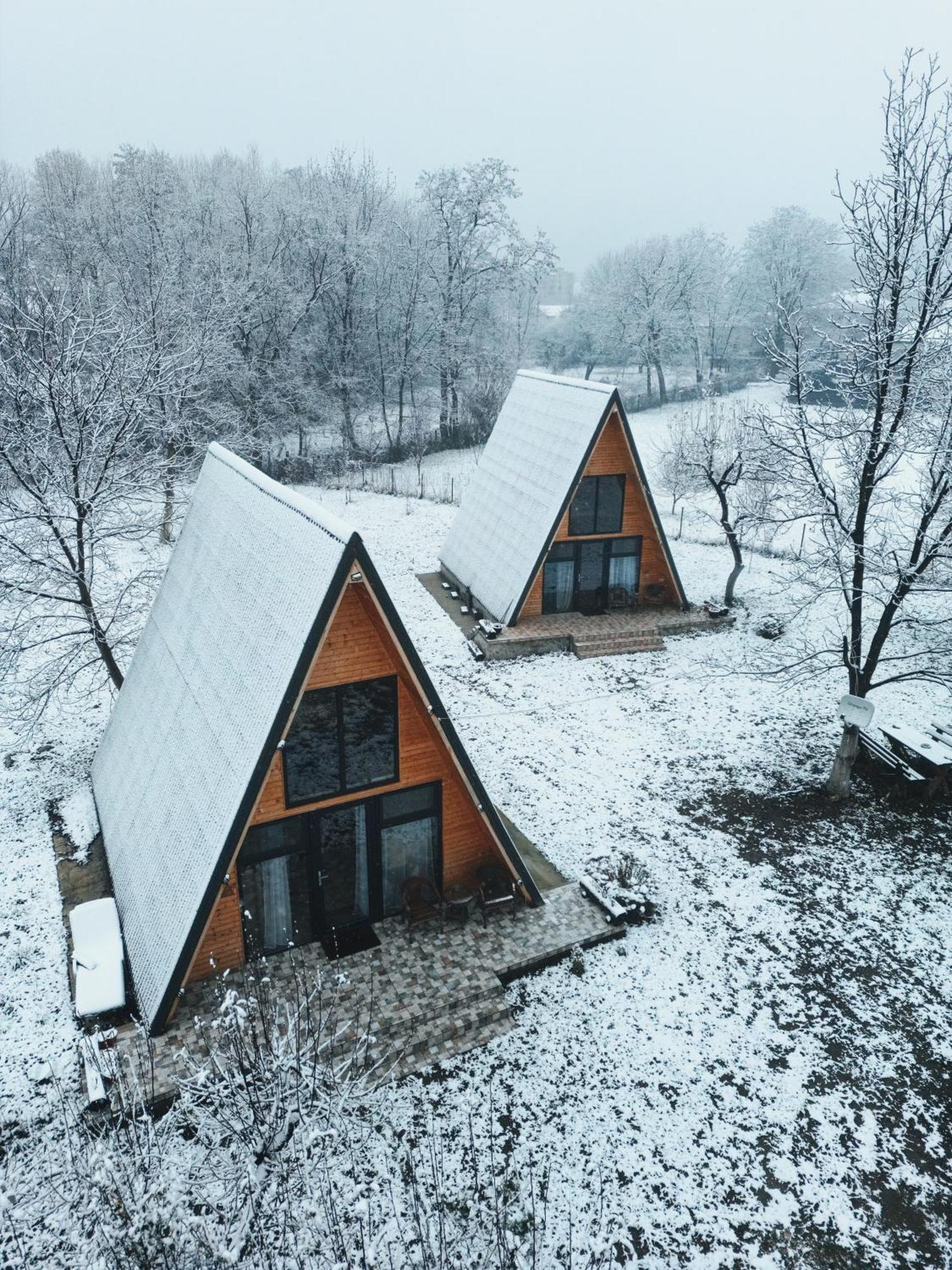 The Frog Glamping Hotel Horezu Ngoại thất bức ảnh