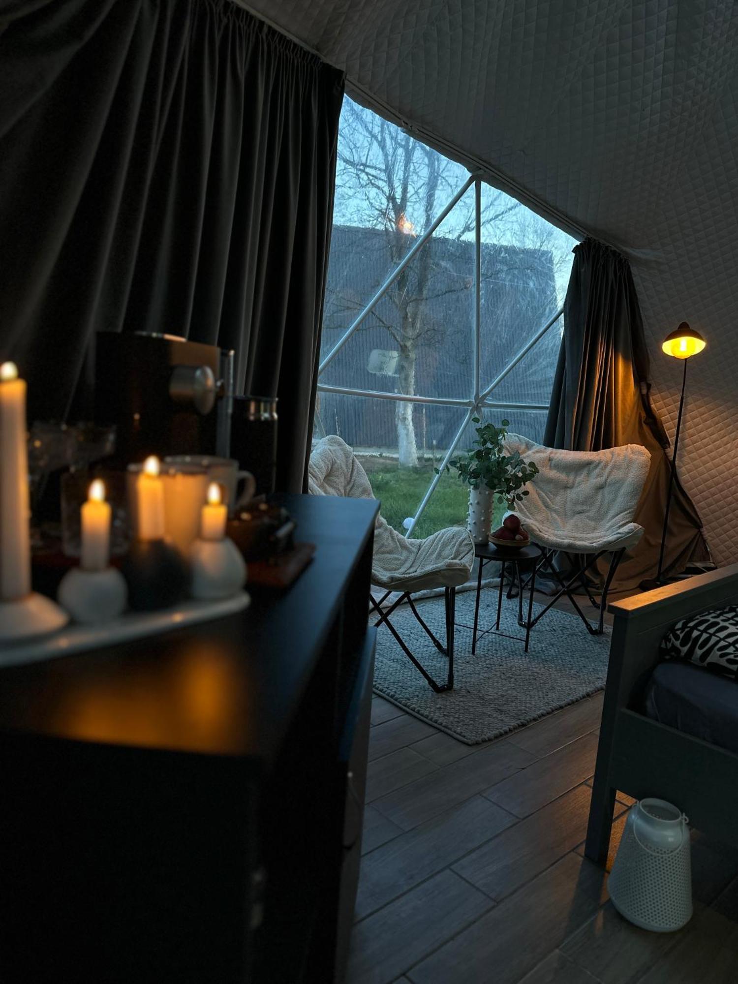 The Frog Glamping Hotel Horezu Ngoại thất bức ảnh